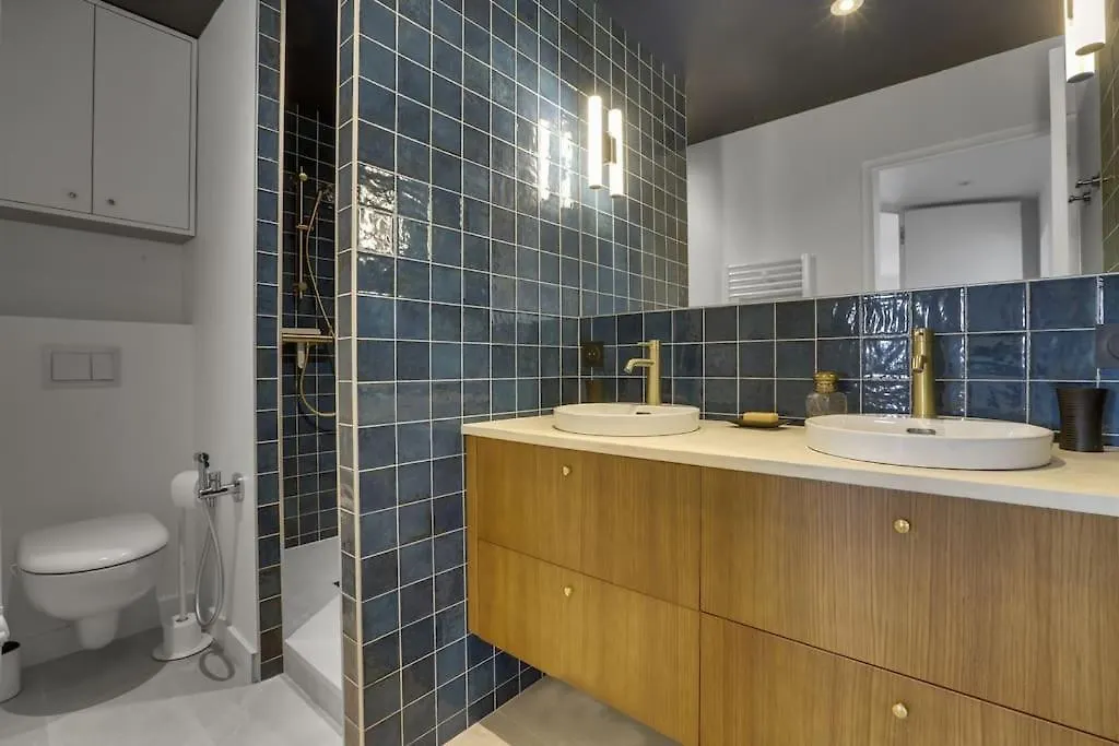 Auteuil - Appartement Lumineux Renove Biarritz Apartment