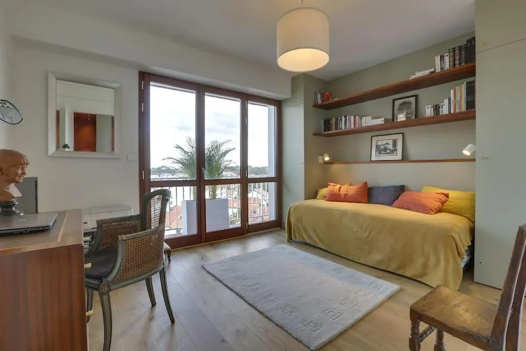Apartment Auteuil - Appartement Lumineux Renove Biarritz France