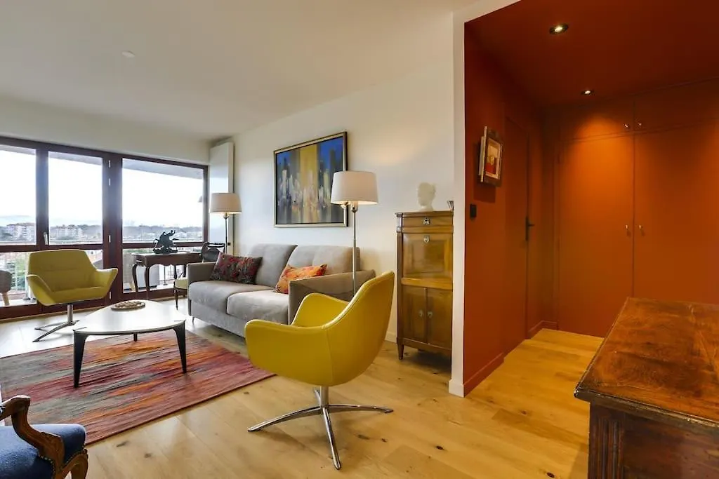Auteuil - Appartement Lumineux Renove Biarritz